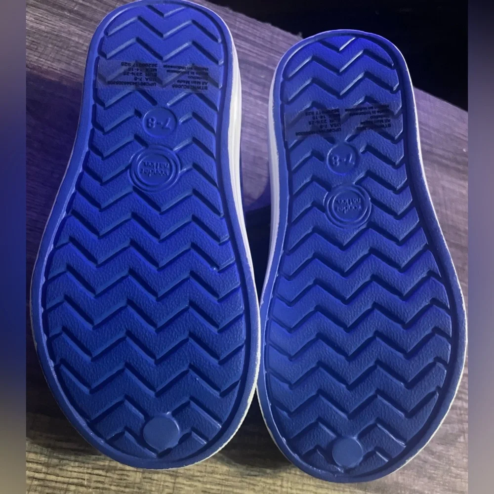 🔴 3/$12 Kids Blue Slip-On Water Shoes! NWT! Size 7-8‎